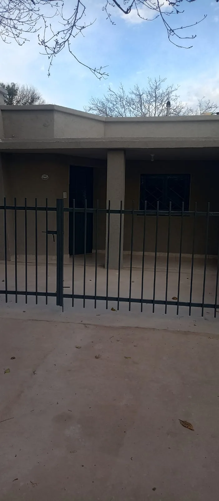 Casa refaccionada a nueva – Cástulo Peña – USD 80.000 — foto 2