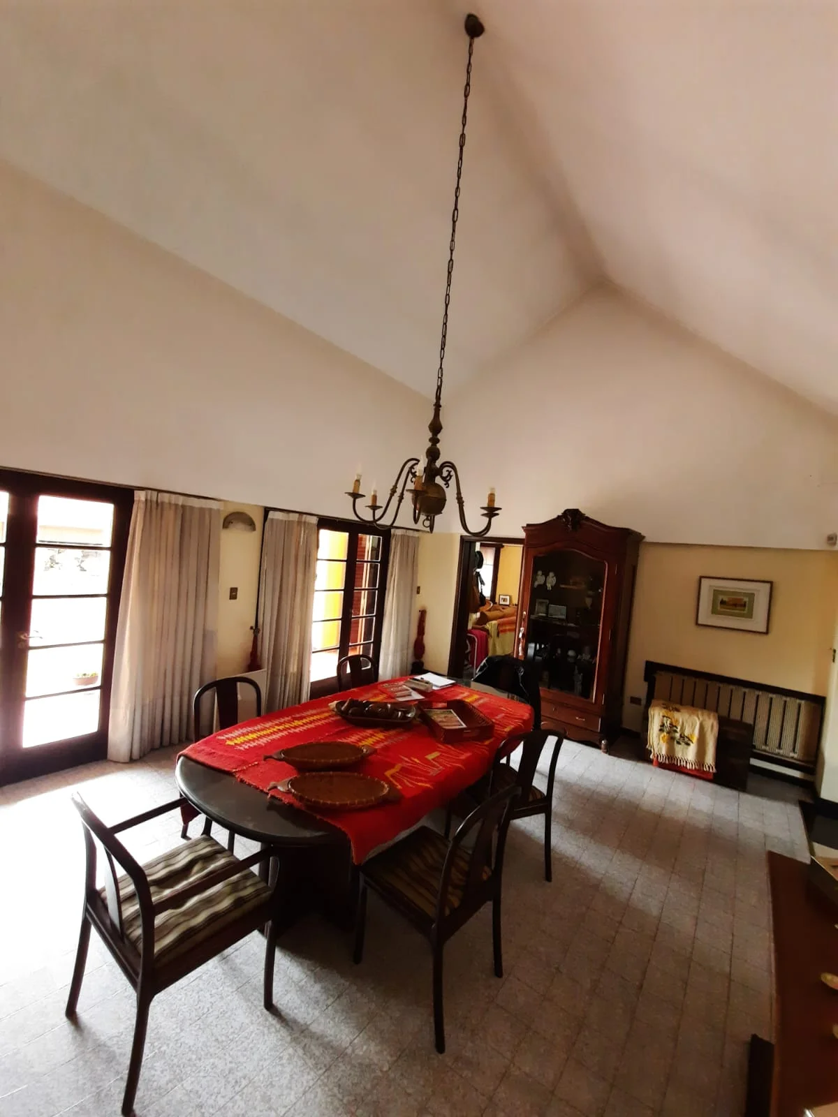 Casa con pileta en corazón de Jesús María — foto 7