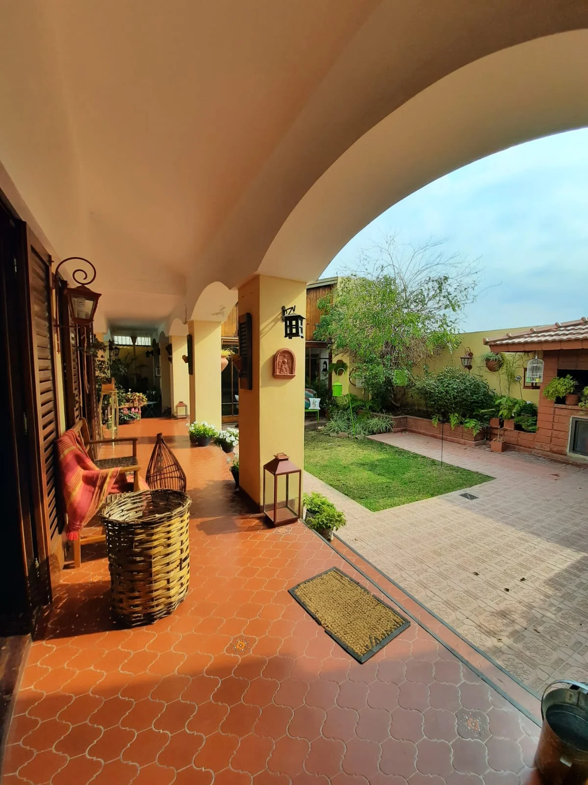 Casa con pileta en corazón de Jesús María — foto 4