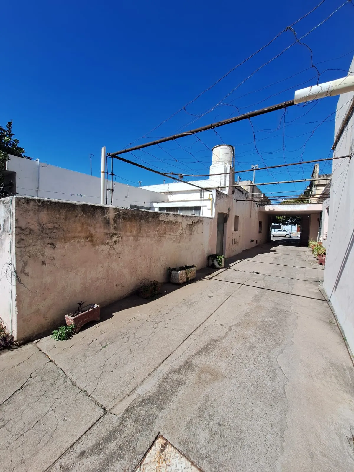 Oportunidad de Inversión en Jesús María: Locales Comerciales + Departamentos — foto 4