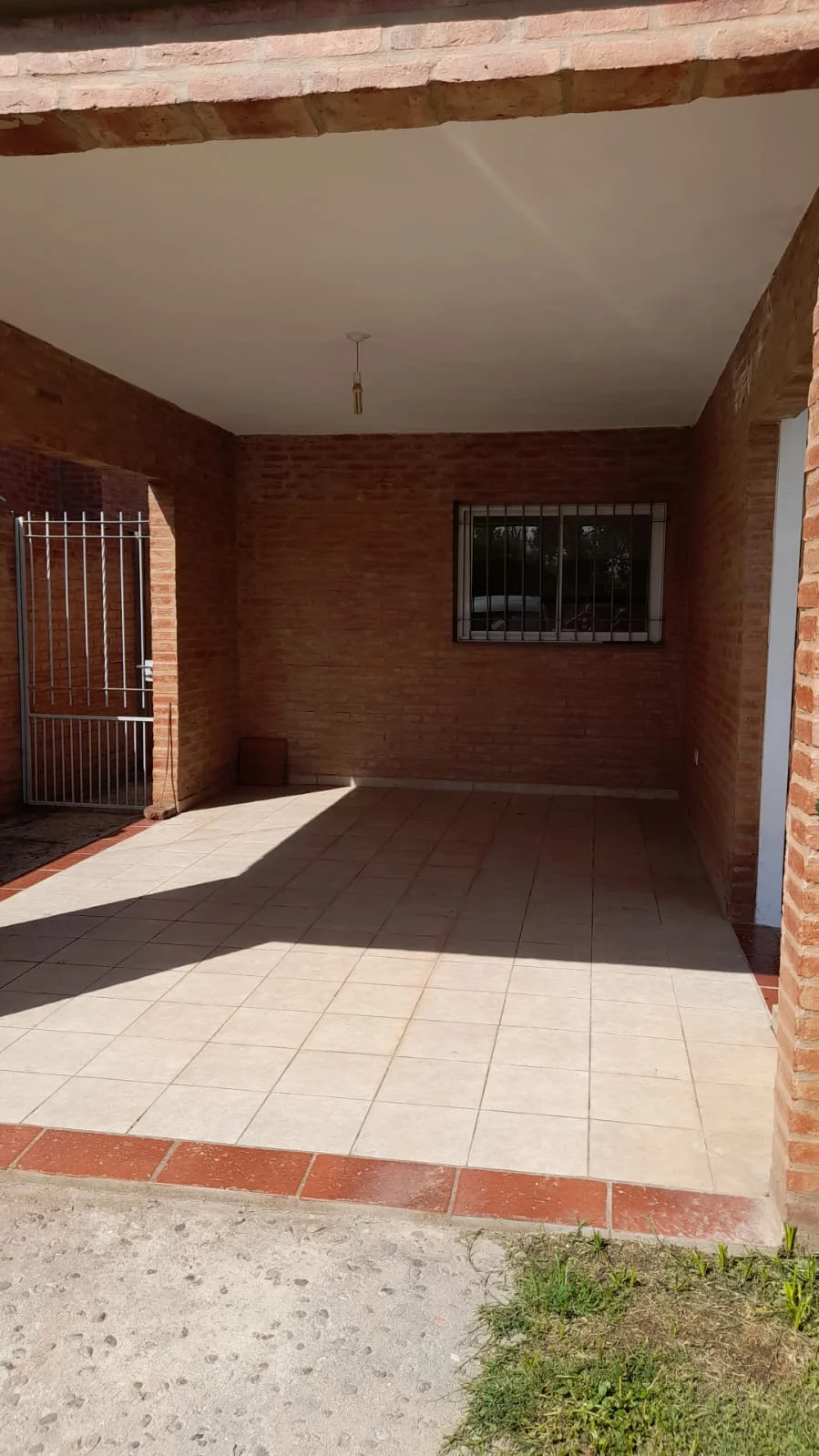 Casa de 2 dormitorios en Colonia Caroya — foto 2
