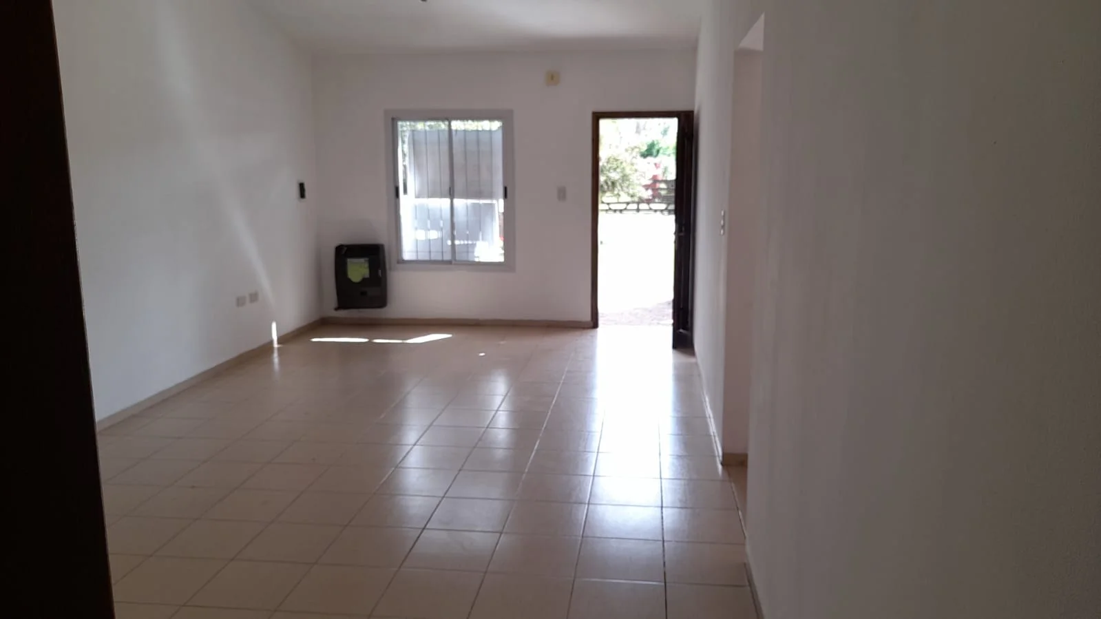 Casa de 2 dormitorios en Colonia Caroya — foto 7