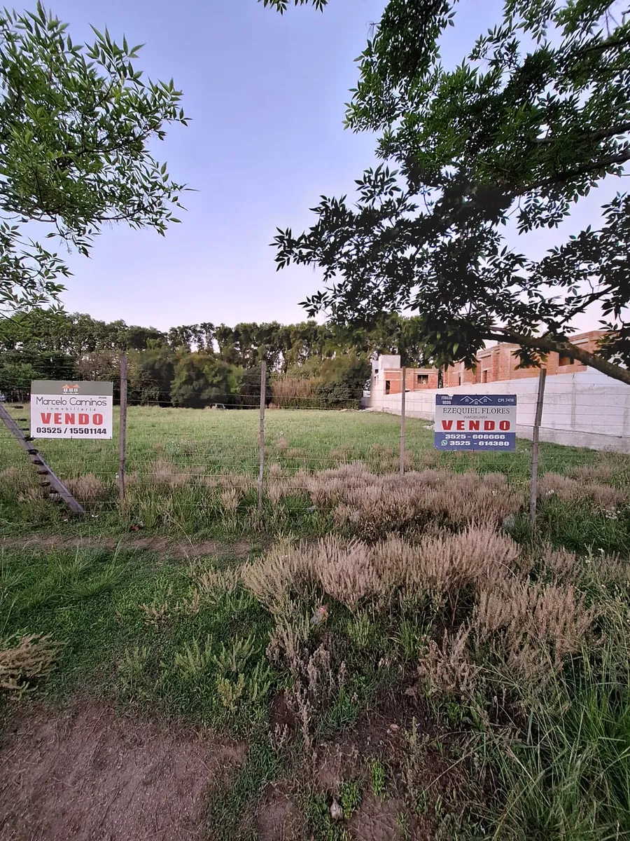 Terreno amplio y con doble acceso en Colonia Caroya · Colonia Caroya